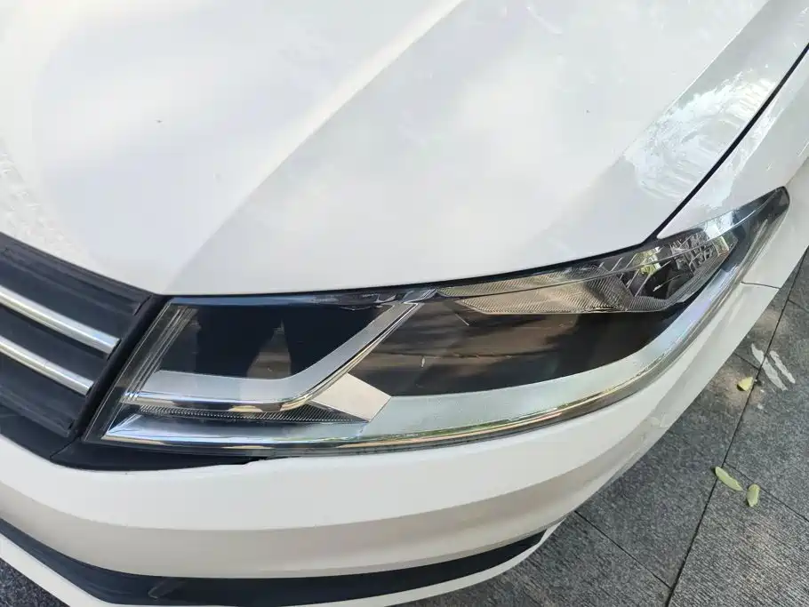 Volkswagen Santana — миниатюра 5