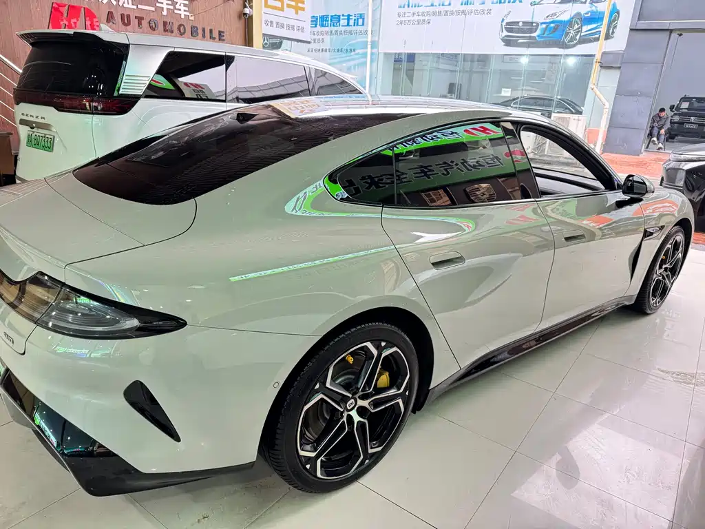 XIAOMI CAR XIAOMI SU7