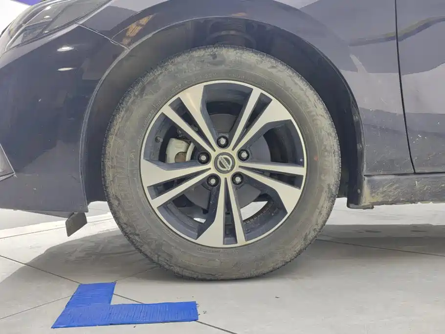 Nissan Sylphy — миниатюра 6
