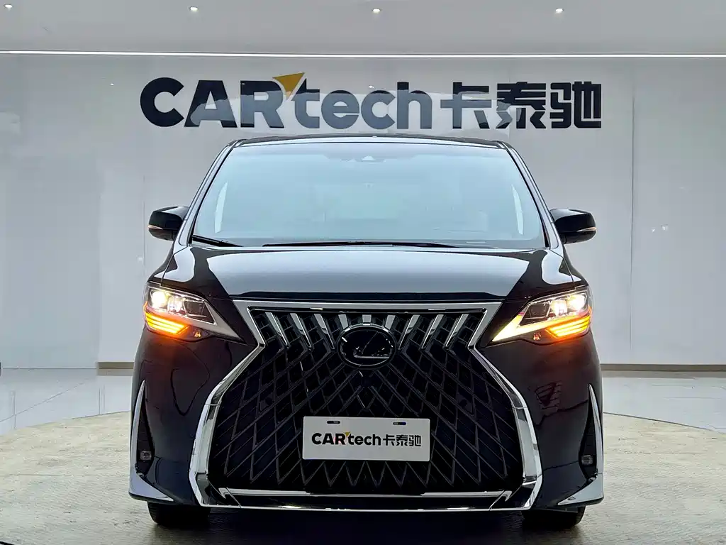 Lexus LM 300h 7-seat Elegant Elegant Edition, фото 4