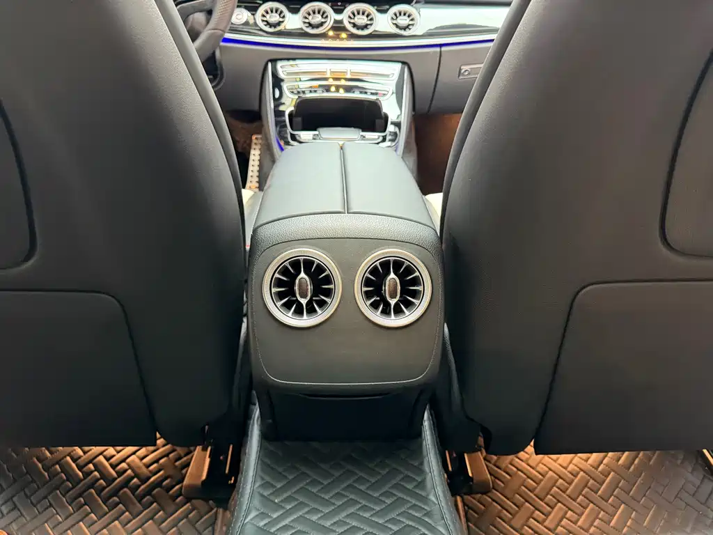 Mercedes-Benz E-Class (Import) — миниатюра 18