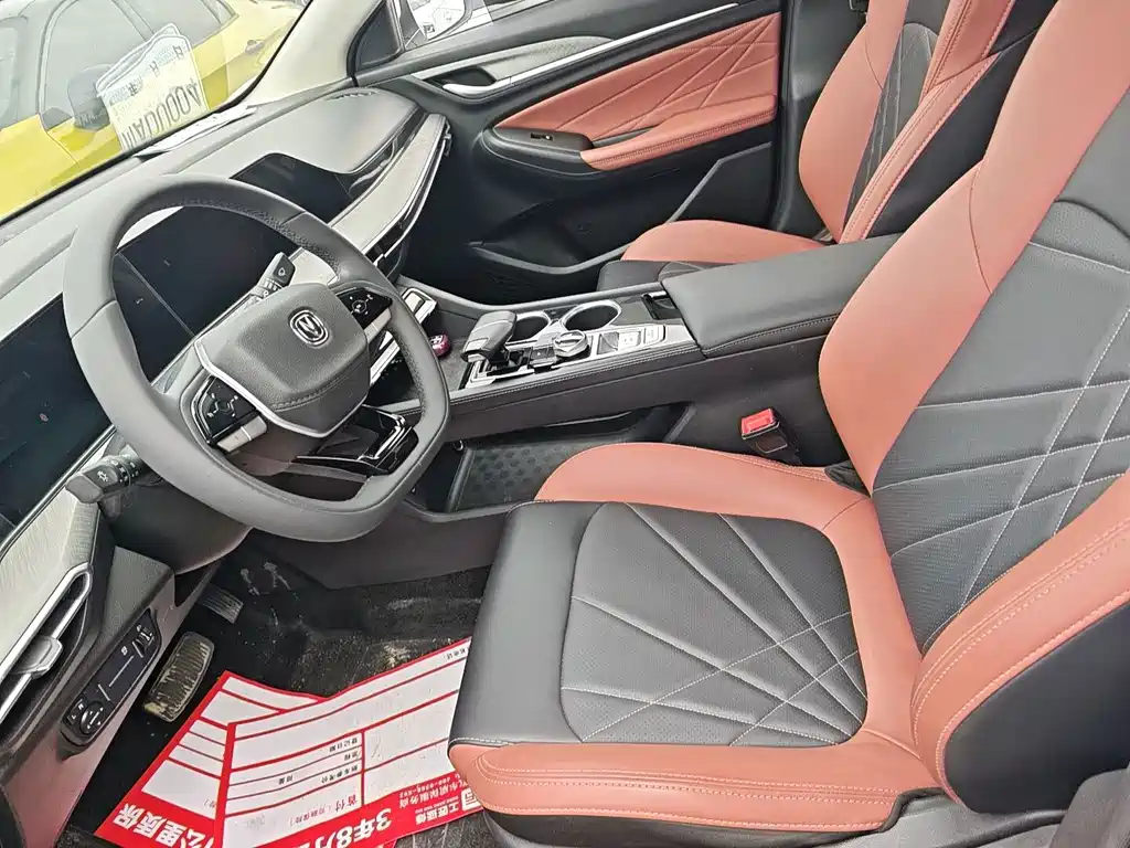 Changan Eado — миниатюра 4