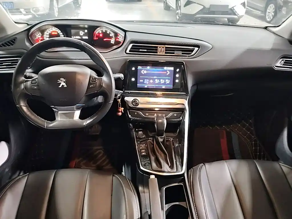 Peugeot 308 — миниатюра 10