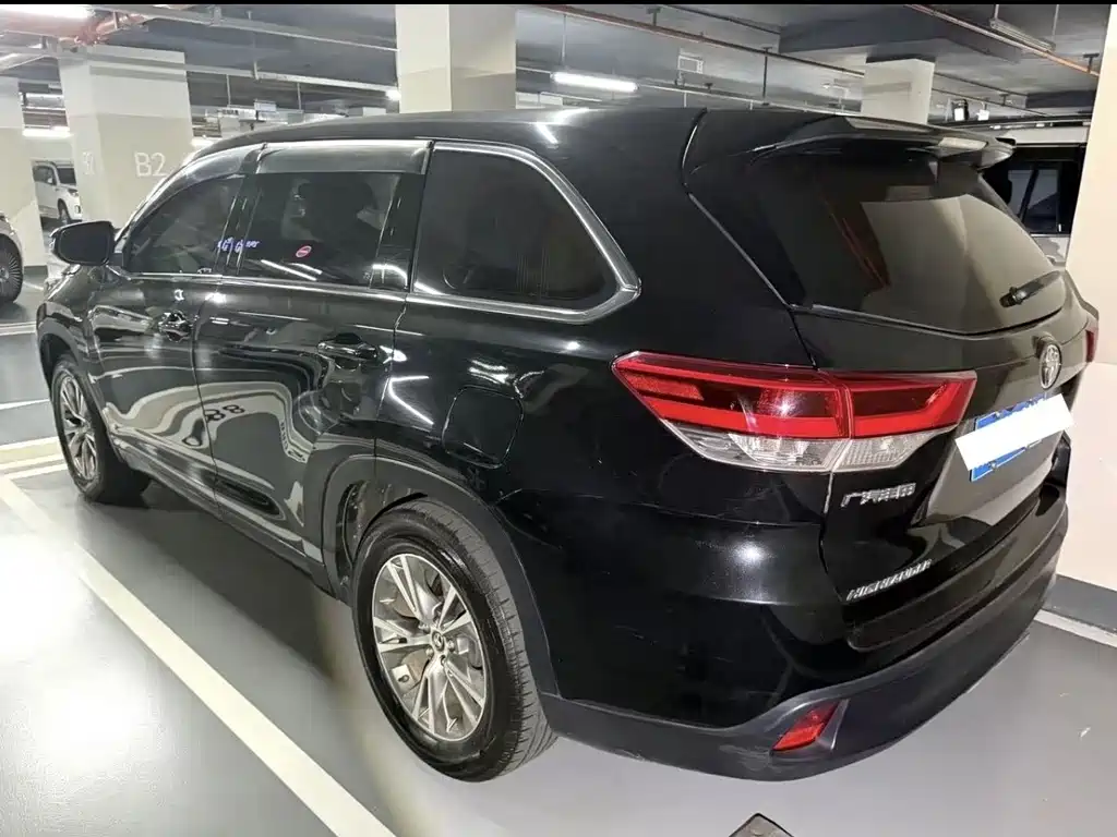 Toyota Highlander — миниатюра 6