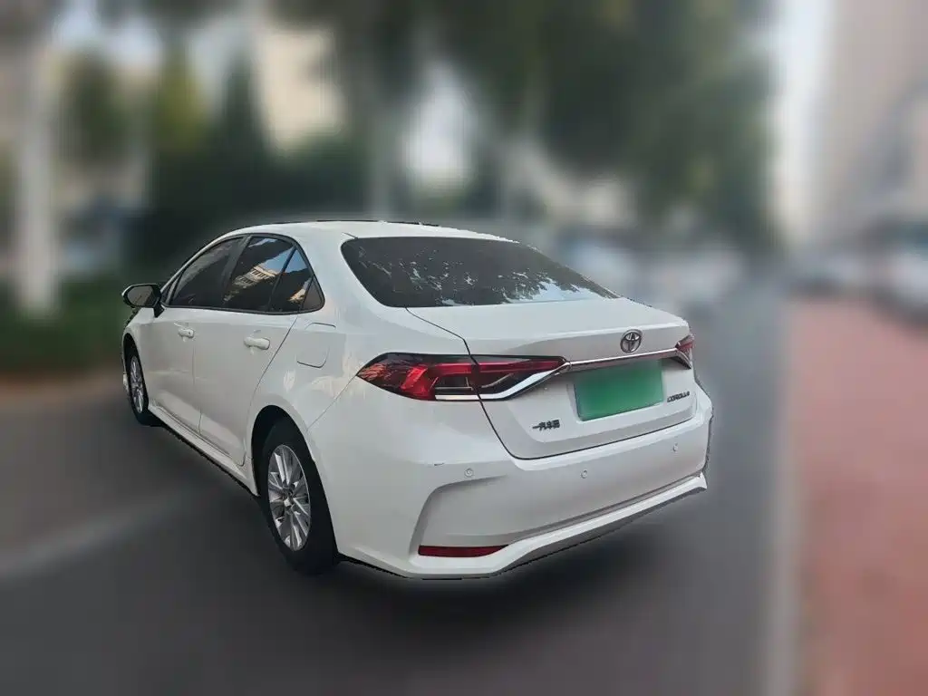 Toyota Corolla — миниатюра 4