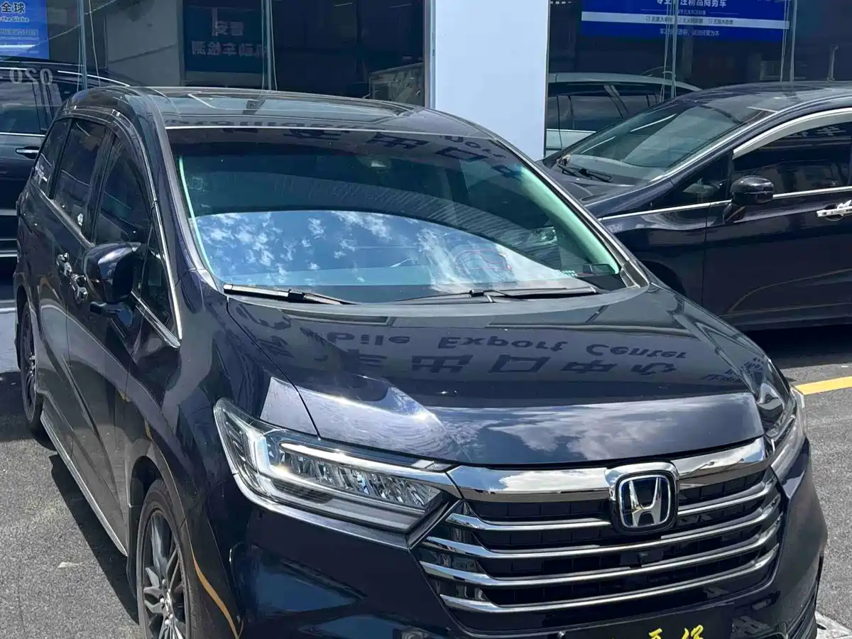 奥德赛 2022款 2.0L e:HEV 锐·耀享版 2023