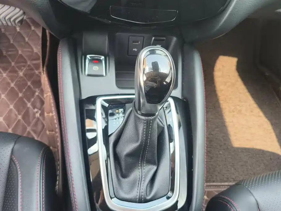 Nissan Qashqai — миниатюра 16