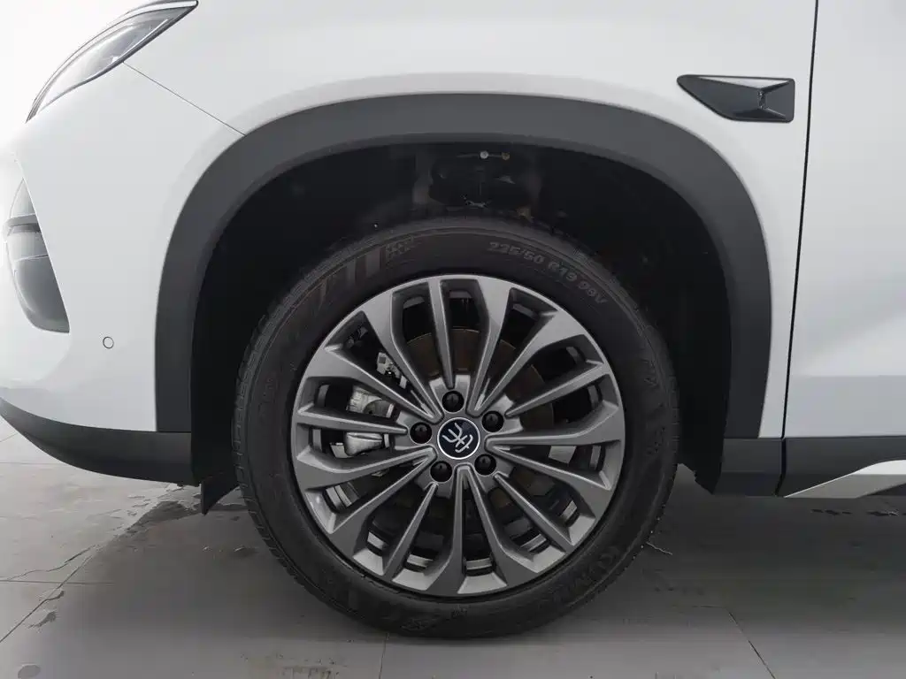 BYD Song Ultra — миниатюра 17
