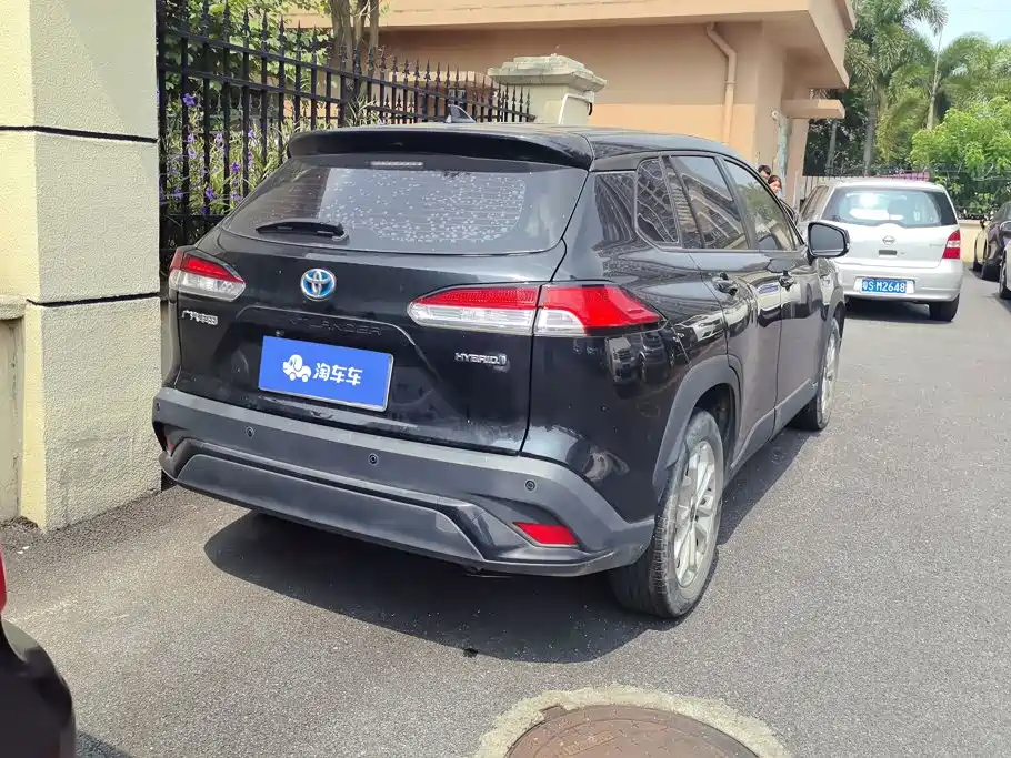 Toyota Frontlander — миниатюра 3
