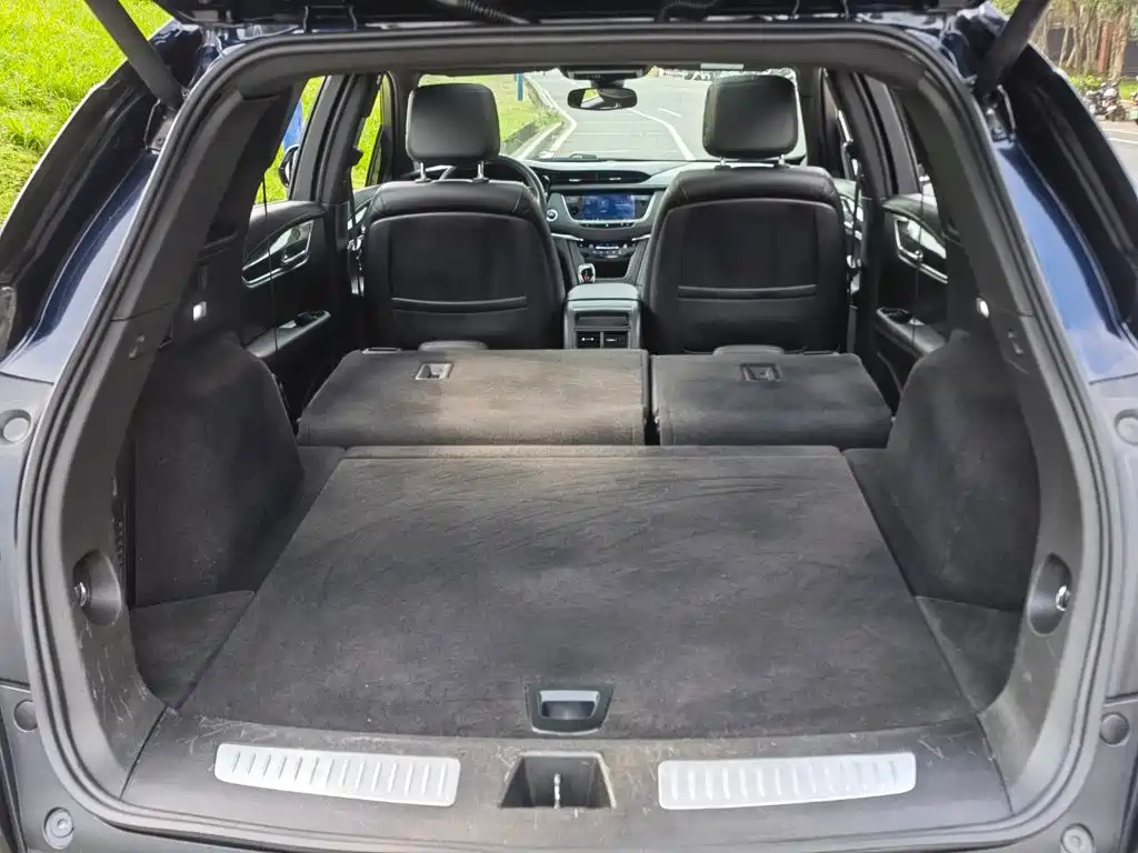 Cadillac XT5 — миниатюра 11