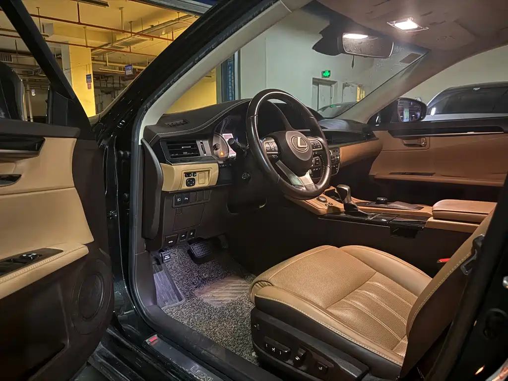 Lexus ES — миниатюра 5