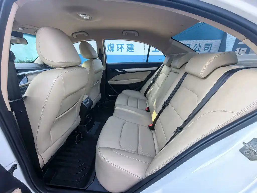 Geely Emgrand — миниатюра 8