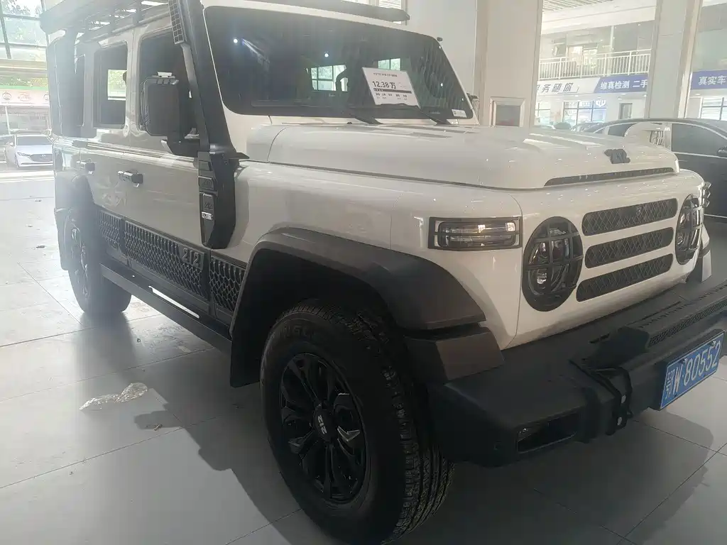 212 212 T01 — миниатюра 2
