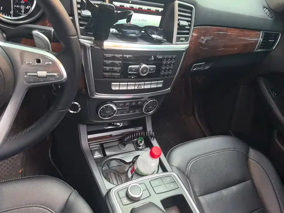 Mercedes-Benz M-Class — миниатюра 15