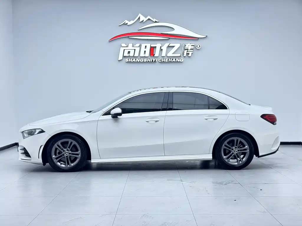 Mercedes-Benz A-Class A 2022 A 180 L Sport