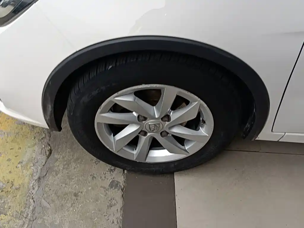 Baojun 310W — миниатюра 23