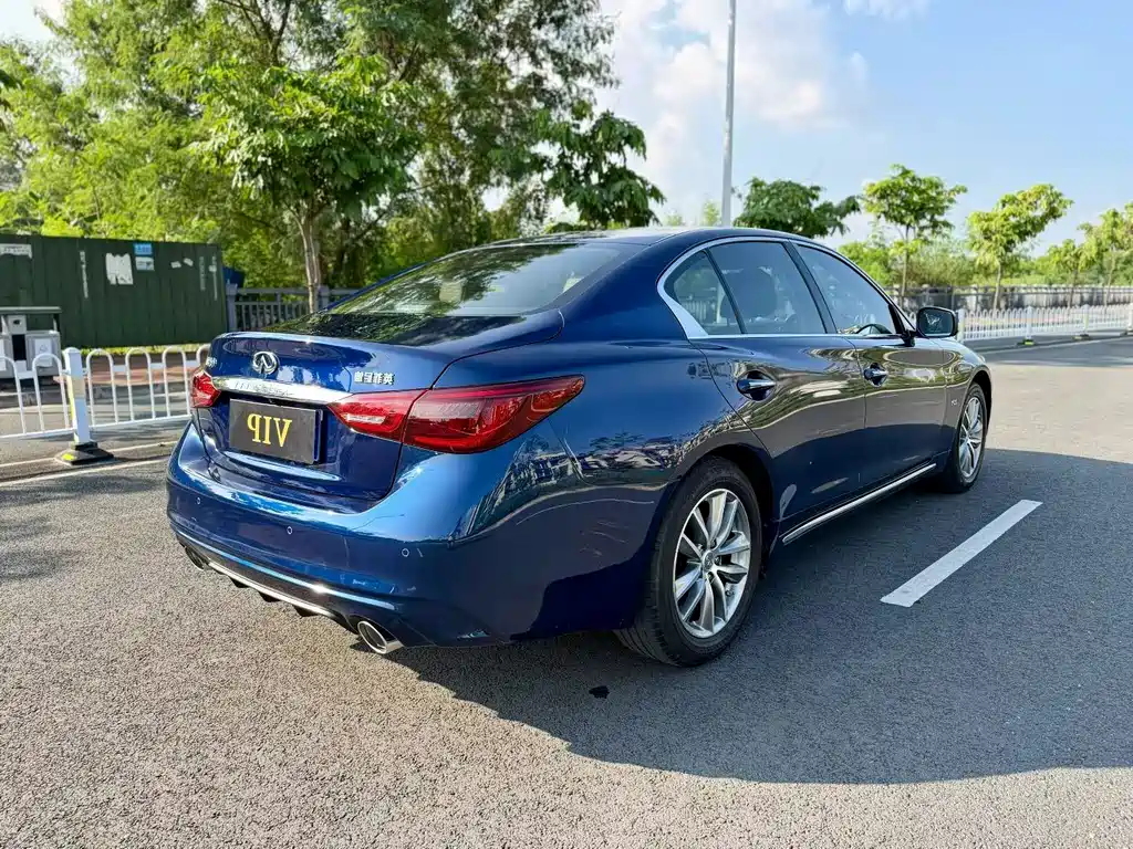 Infiniti Q50L — миниатюра 8
