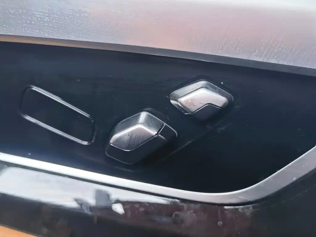 BMW 5 Series — миниатюра 44