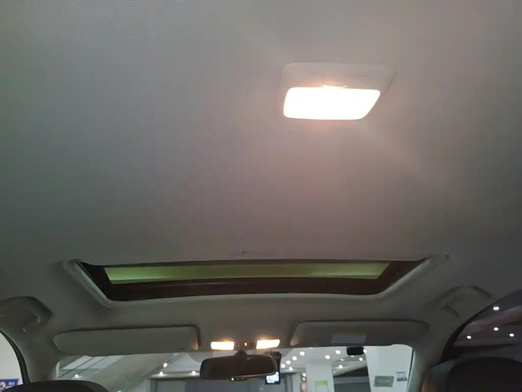 Mitsubishi Outlander — миниатюра 18