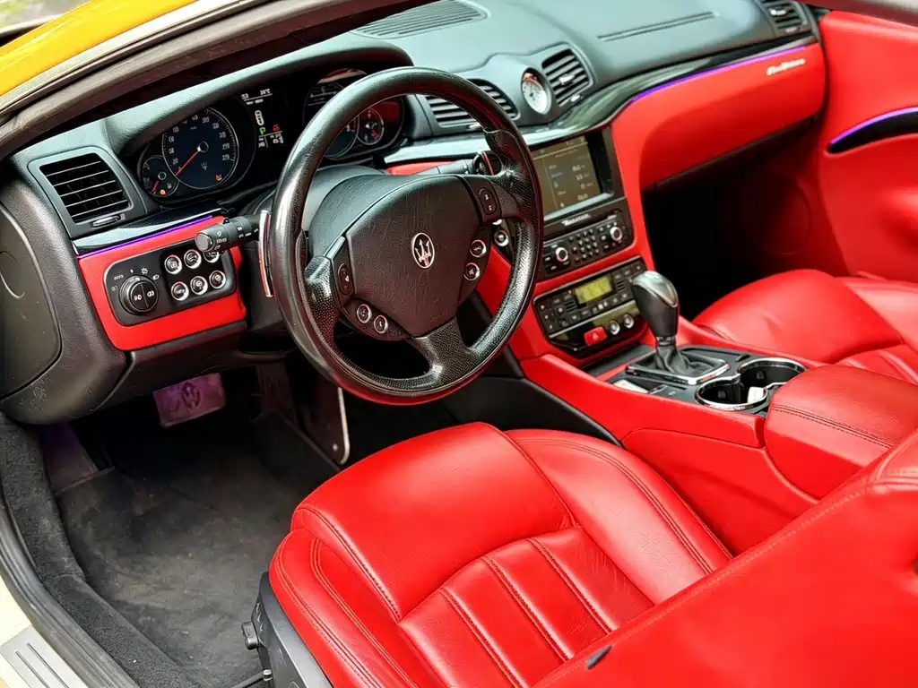 Maserati GranTurismo — миниатюра 11