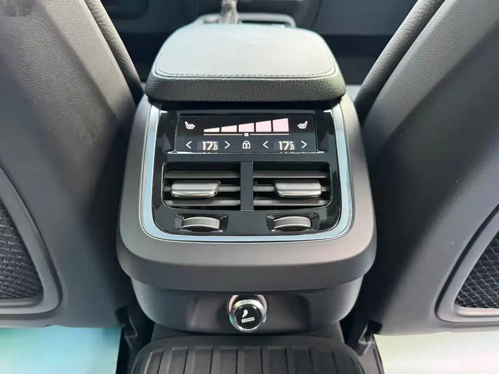 Volvo V90 — миниатюра 11