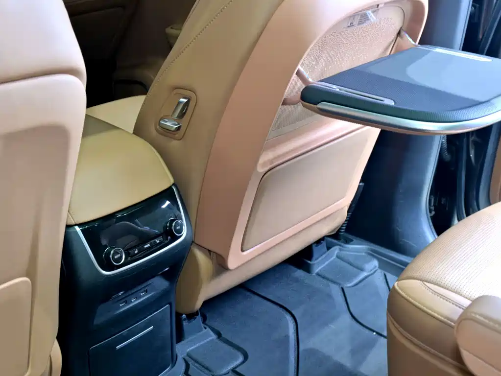 Li Auto Li ONE — миниатюра 16