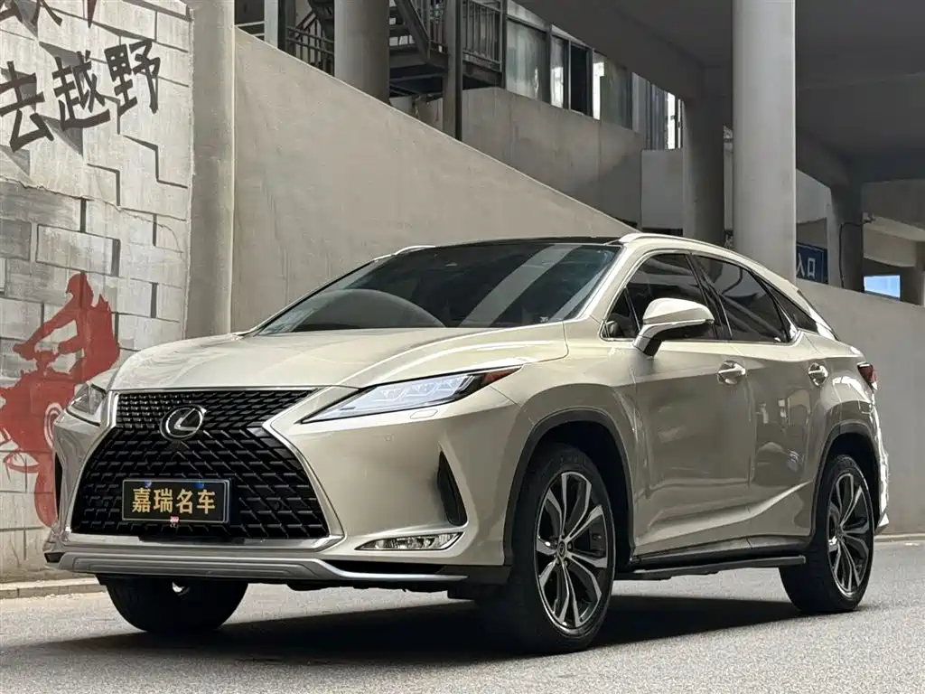 Lexus RX 2022