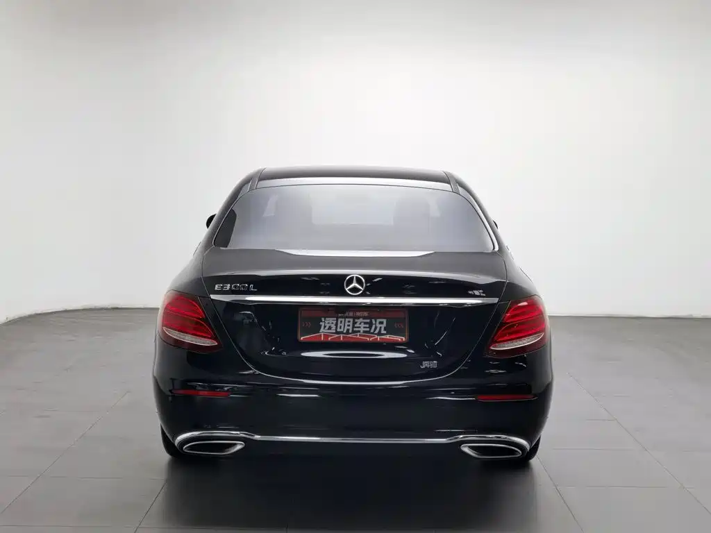 Mercedes-Benz E-Class — миниатюра 4