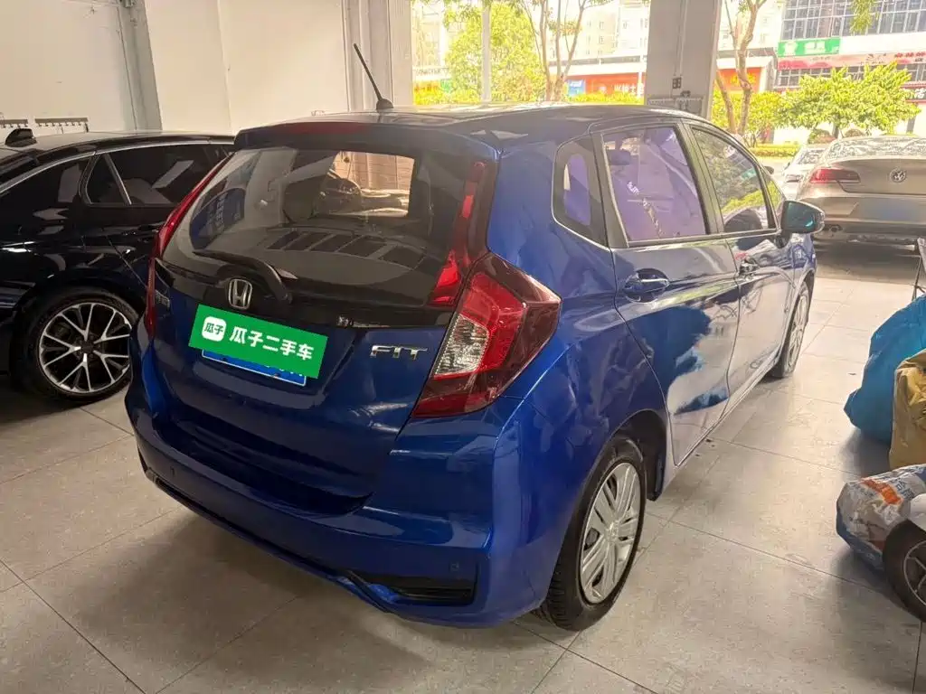 Honda Fit — миниатюра 7