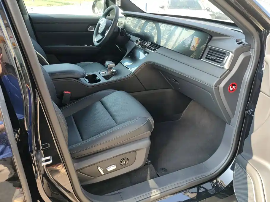 Li Auto Li ONE — миниатюра 8