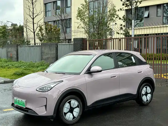 2025 Geely Xingyuan