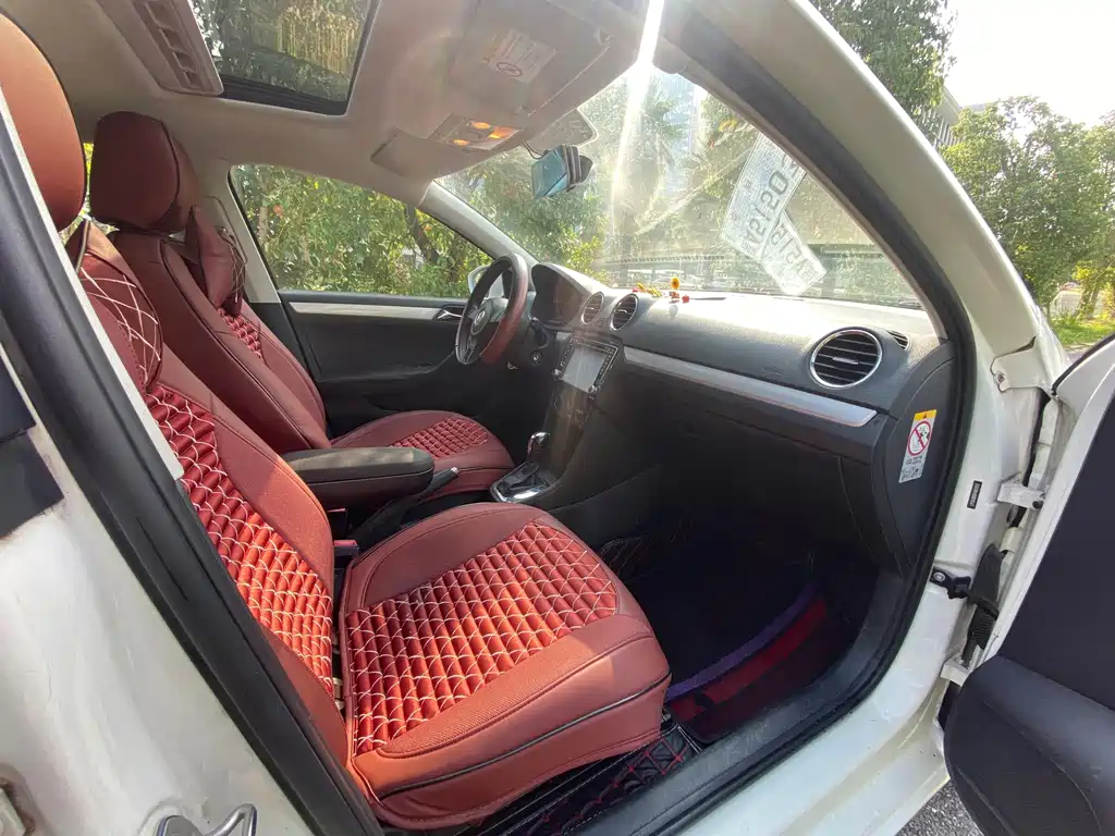 Volkswagen Jetta — миниатюра 12