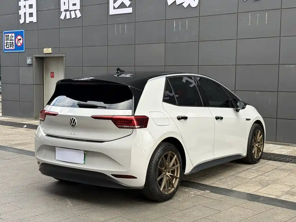 Volkswagen ID.3 — миниатюра 9