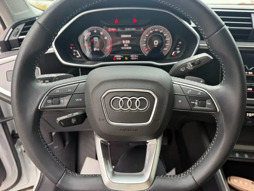 Audi Q3 — миниатюра 8