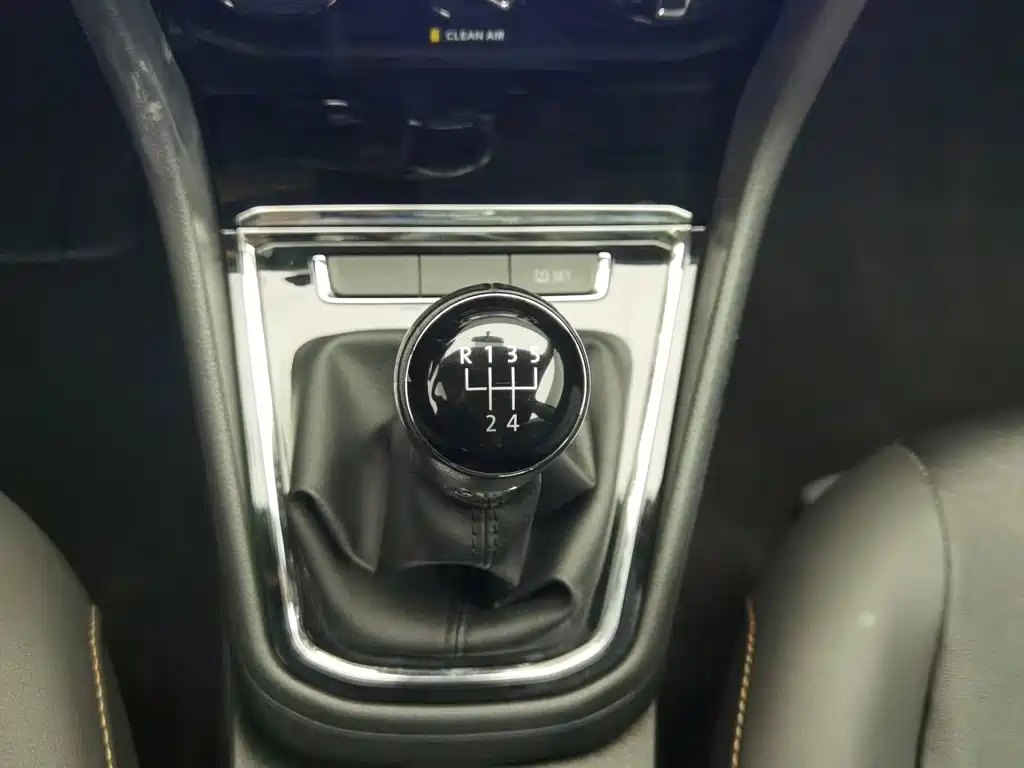 Volkswagen Bora — миниатюра 13