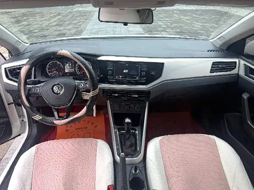 Volkswagen Polo 2021 Plus 1.5L AT