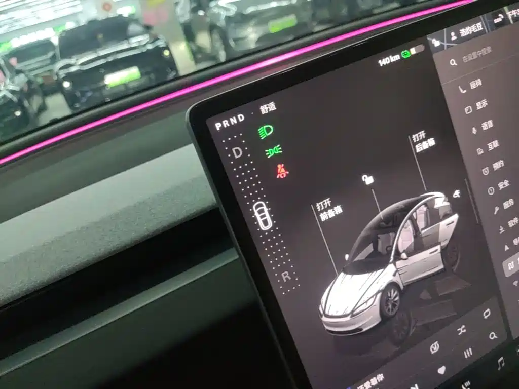 Tesla Model 3 — миниатюра 14