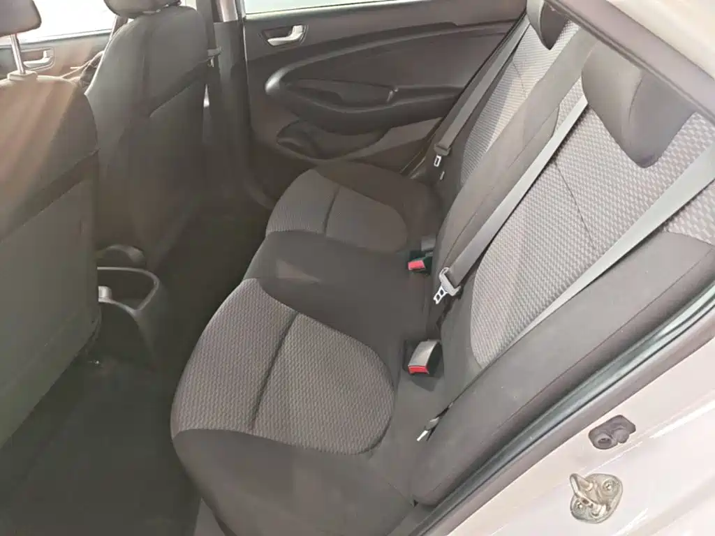 Hyundai Verna — миниатюра 17