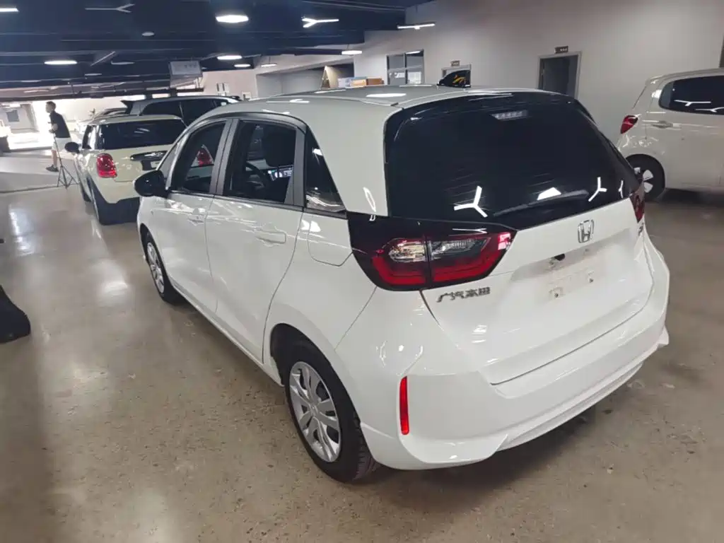 Honda Fit — миниатюра 5