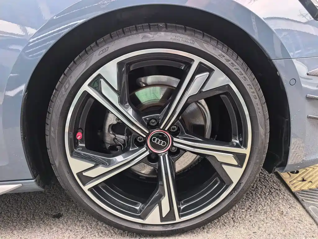 Audi A4L — миниатюра 5
