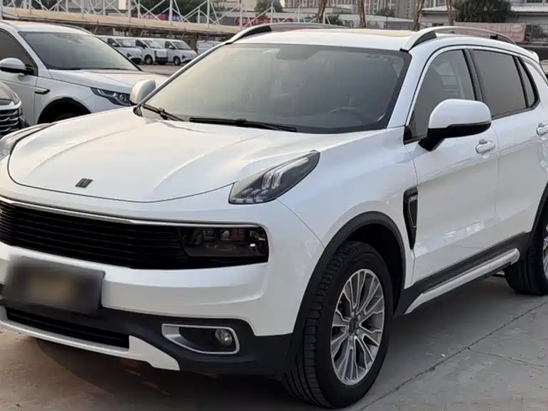 Lynk & Co 01 — миниатюра 24