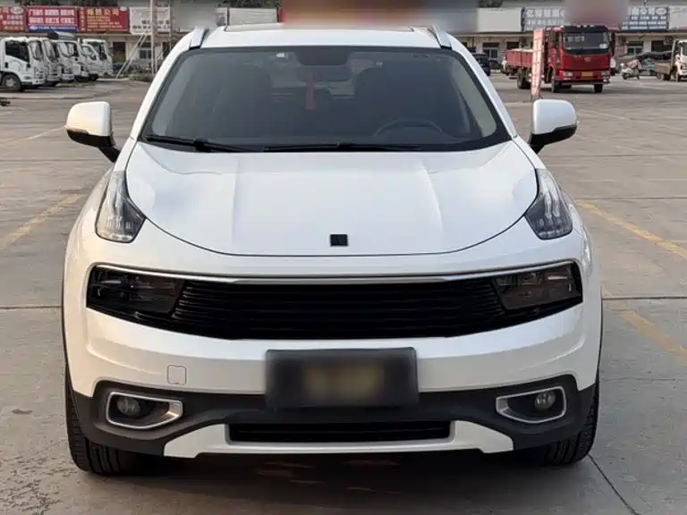 Lynk & Co 01 — миниатюра 25