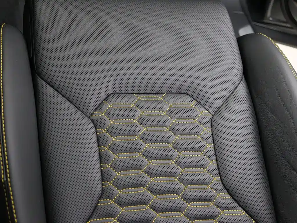 Lamborghini Urus — миниатюра 24