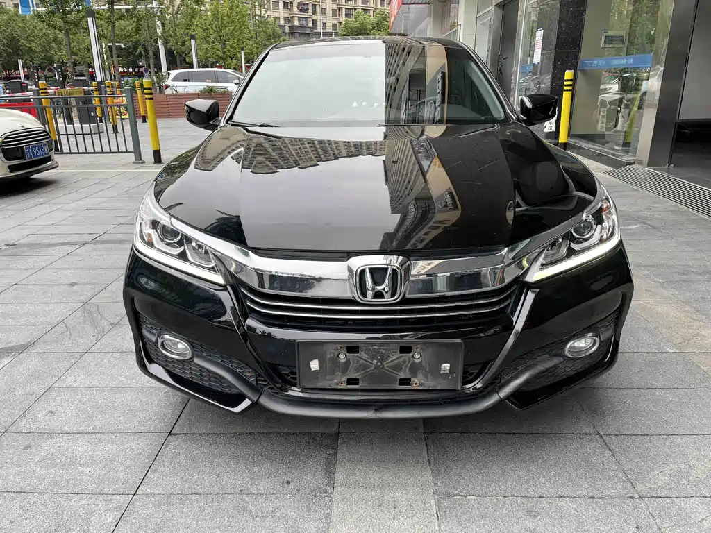 Honda Accord — миниатюра 2