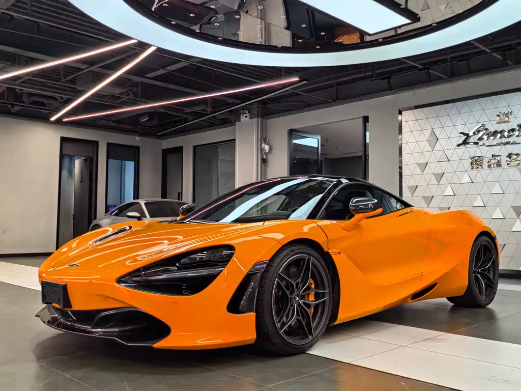 MCLAREN 720S