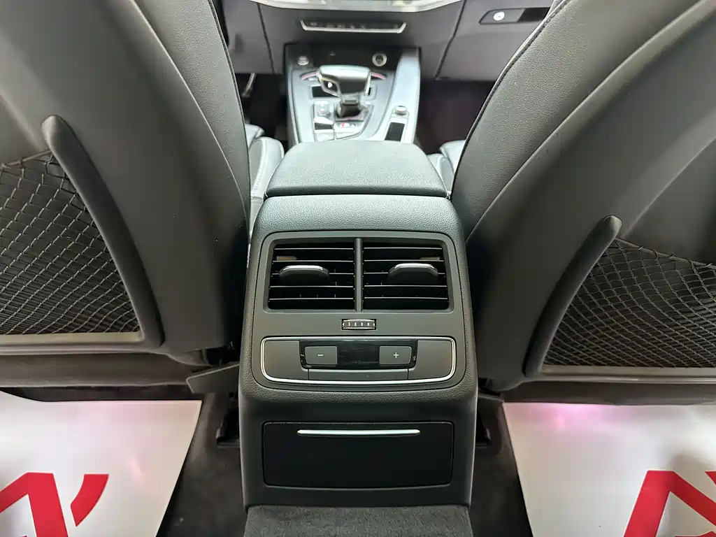 Audi A4L — миниатюра 12