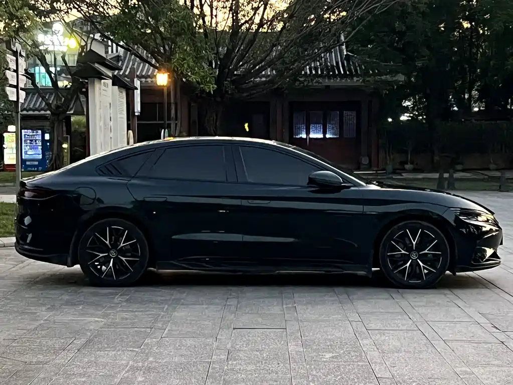 BYD Han — миниатюра 7