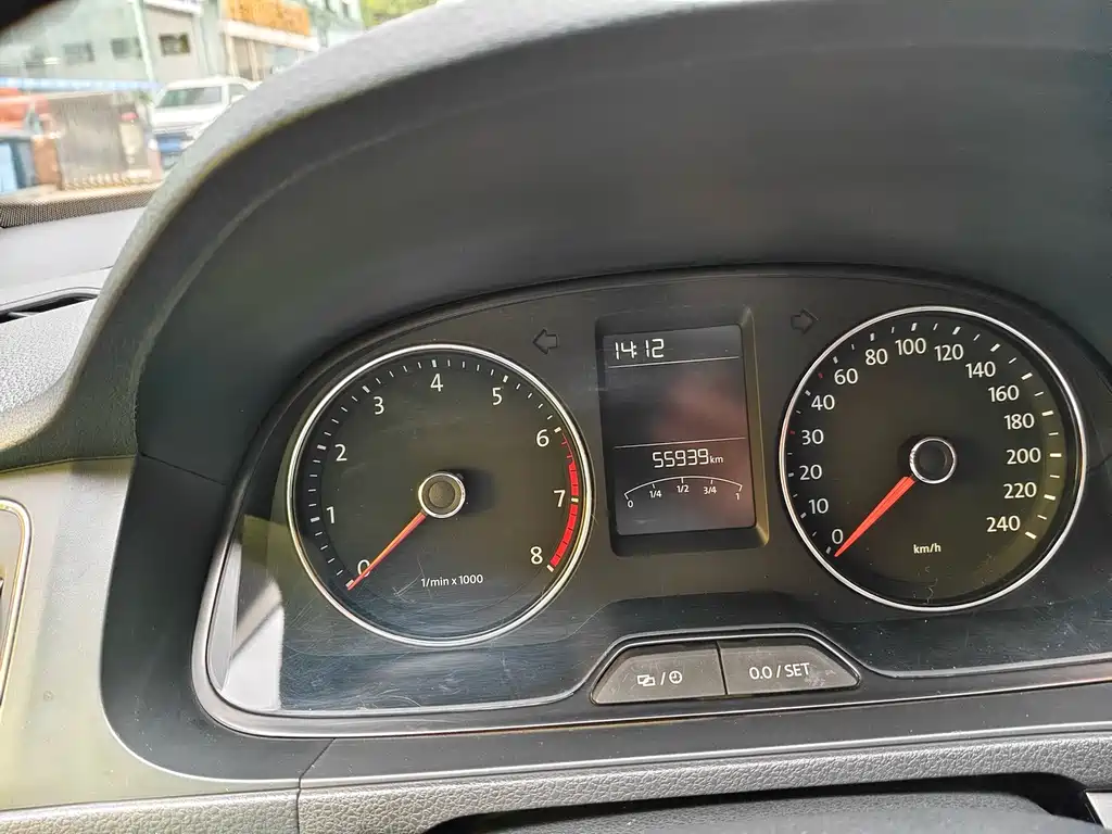 Volkswagen Lavida — миниатюра 5