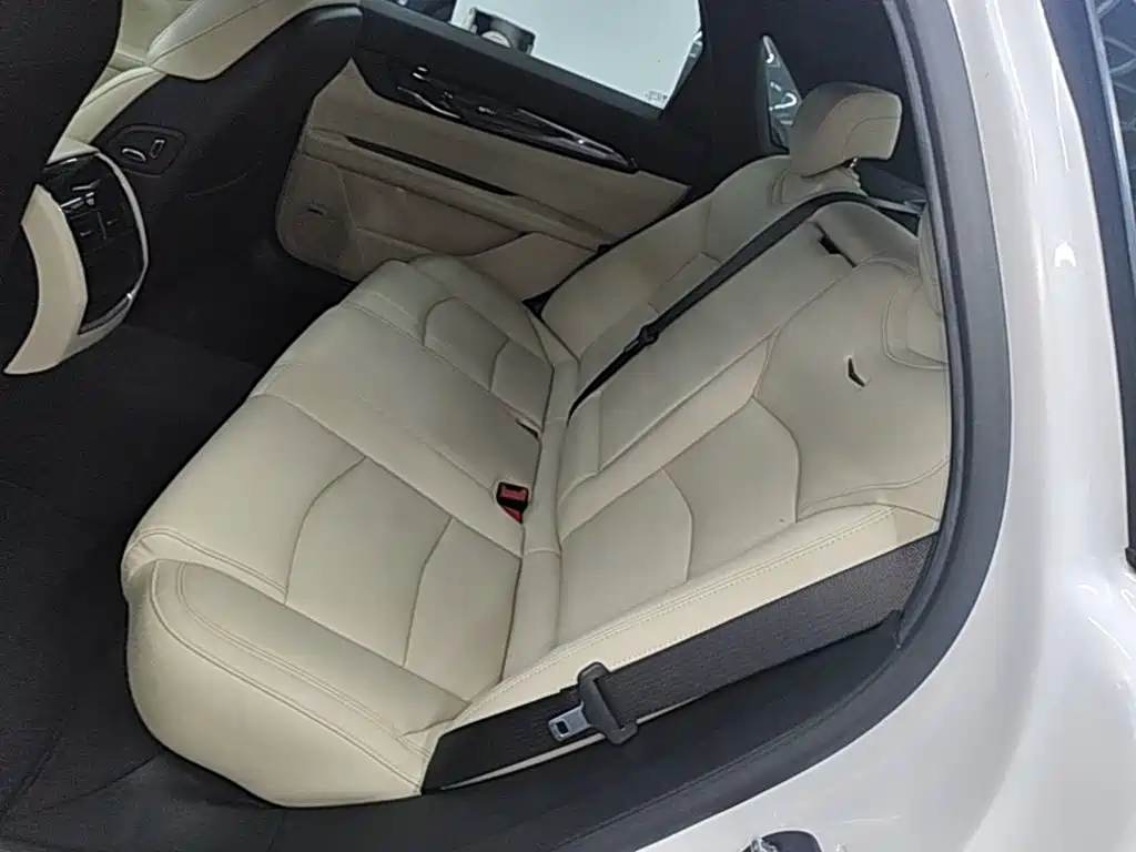 Cadillac CT6 — миниатюра 13