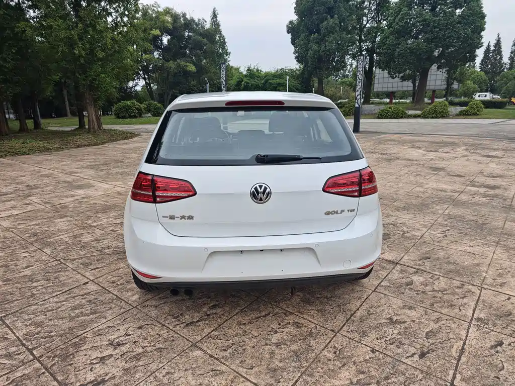 Volkswagen Golf — миниатюра 8